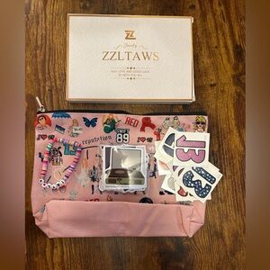 Taylor Swift Make-up Bag with Bracelet, Stickers and Tattoos  NEW